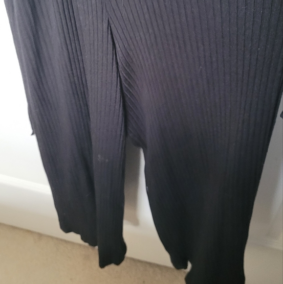 Poison Ivy Romper - Picture 4 of 4